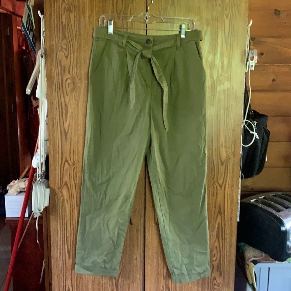 💥3/20💥 Forever 21 Pants Sz L Olive NWT